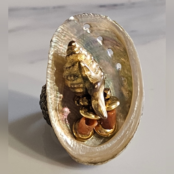 Miriam Haskell Sea Shell Motif Unsigned Vintage Ring - Sz 9
